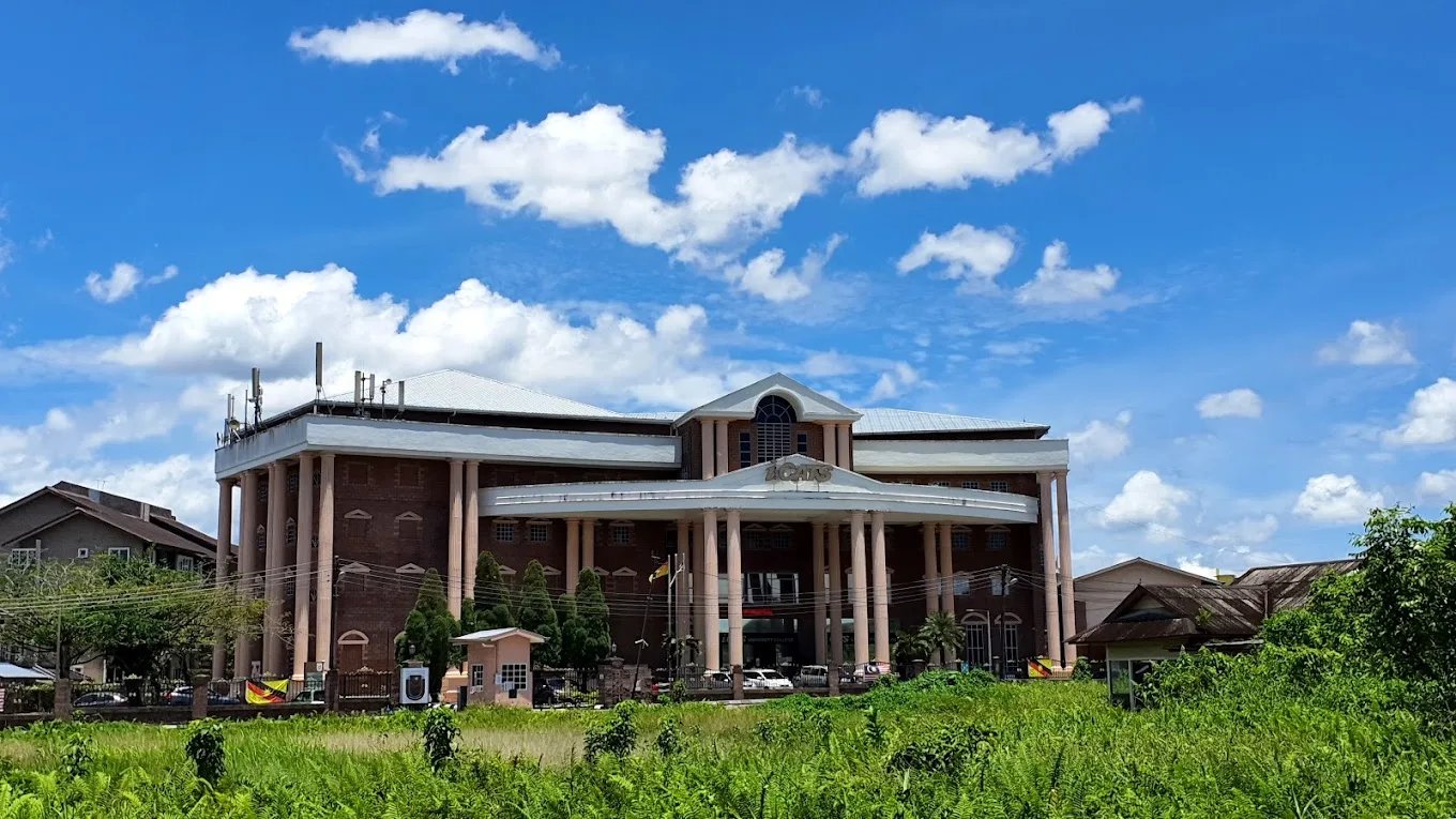 Bachelor of Software Engineering (Honours) at (i-CATS) University College
